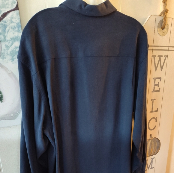 Tommy Bahama men's long sleeve 100 💯 percent silk like new XL navy Blue - Picture 3 of 4
